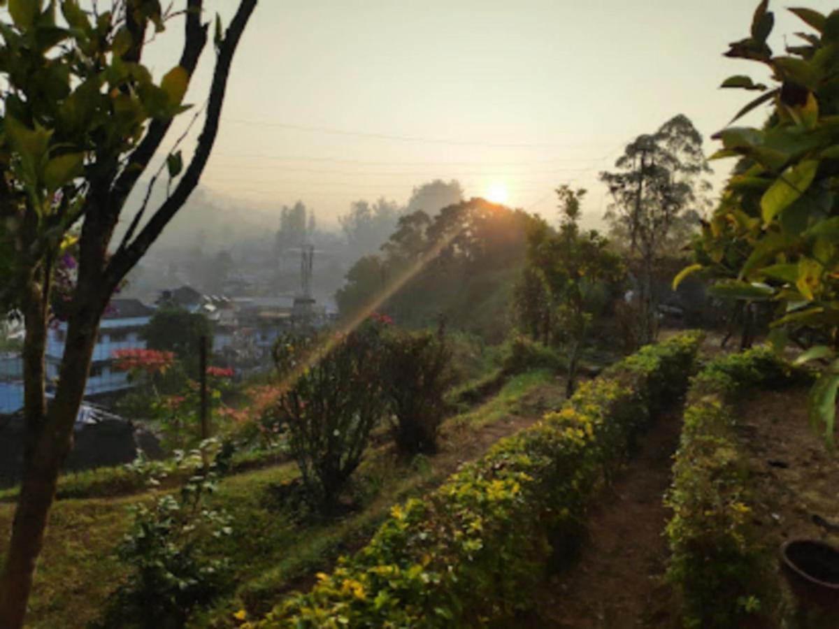 Rheinberg Town Haus Hotel Munnar Exterior foto