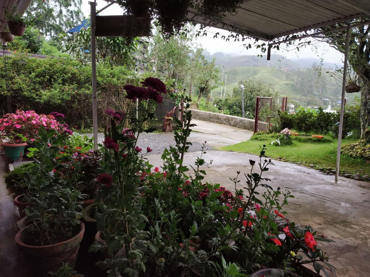 Rheinberg Town Haus Hotel Munnar Exterior foto